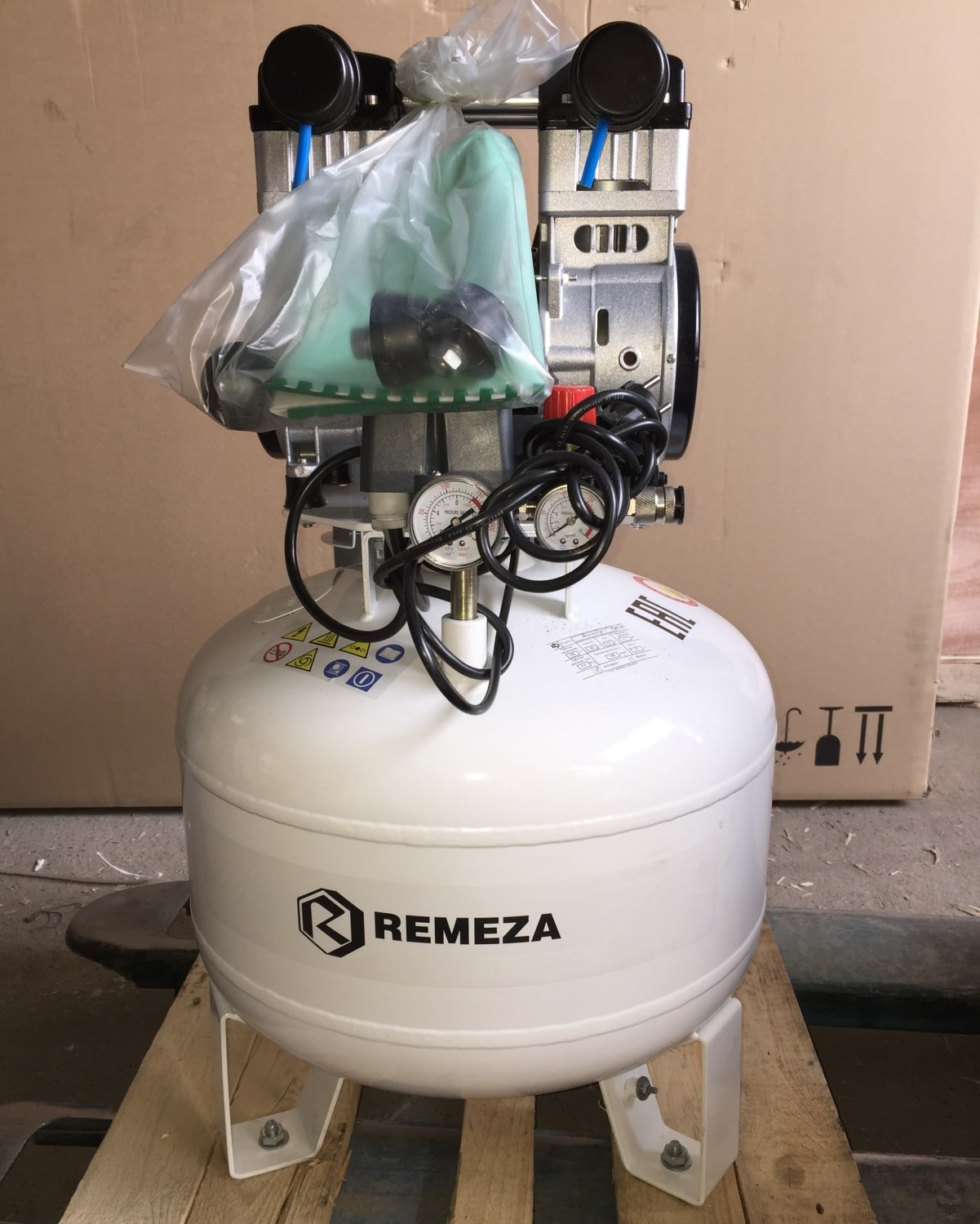 Медицинский компрессор Remeza КМ-50.OLD15Д