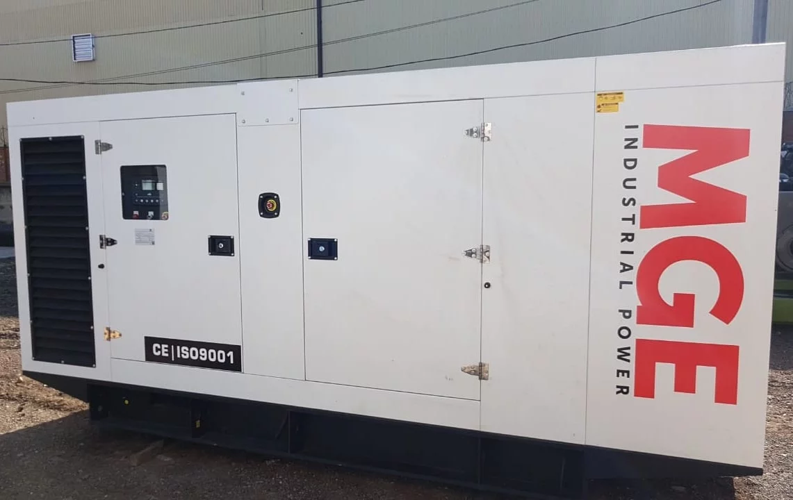 Дизельный генератор Doosan MGE 250-Т400 в кожухе с АВР